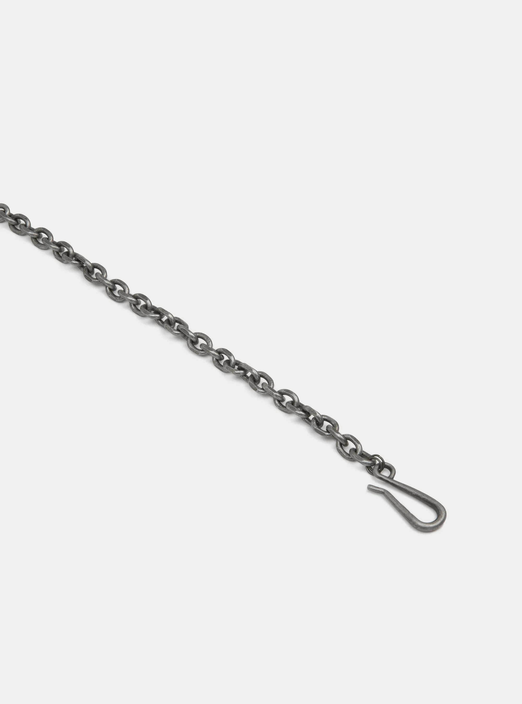 Cadena para pantalón con bolas negras